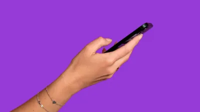 hand-mobile-purple2