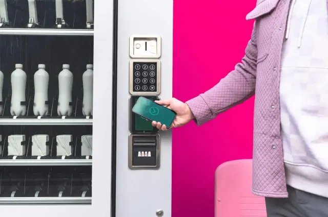 people-vending-pink4